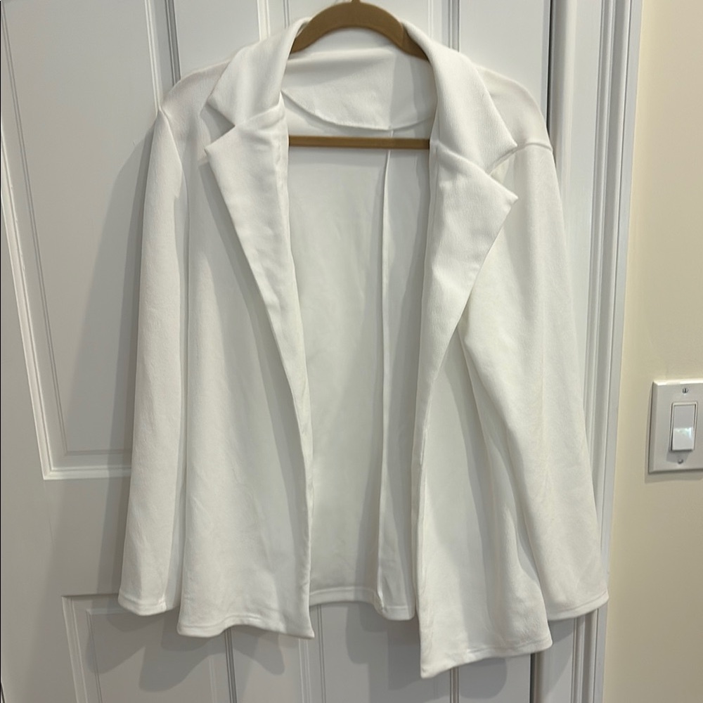 SHEIN White Blazer